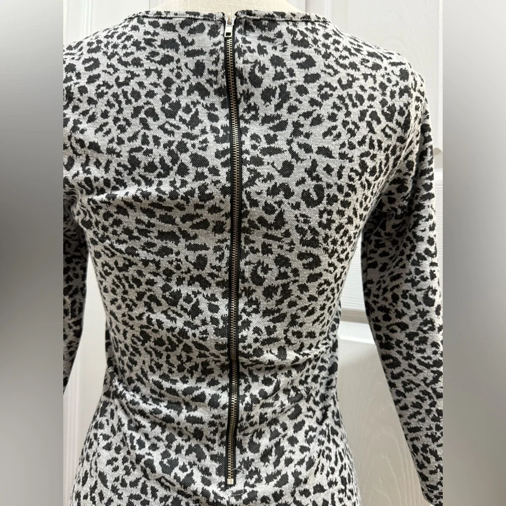 Charlotte Russe Leopard Print Bodycon Dress Size S – Long Sleeve, Back Zipper - Picture 5 of 8